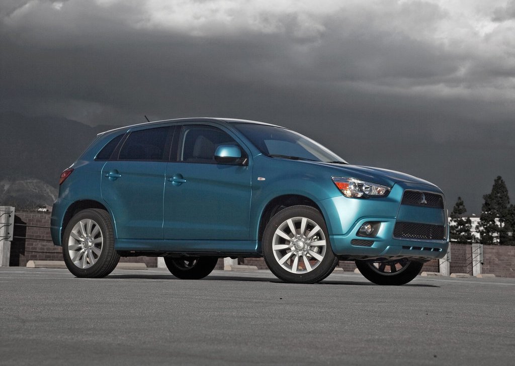 Mitsubishi CUV