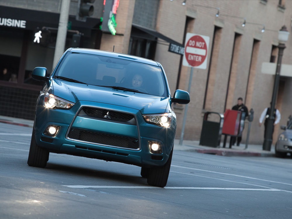 Mitsubishi CUV