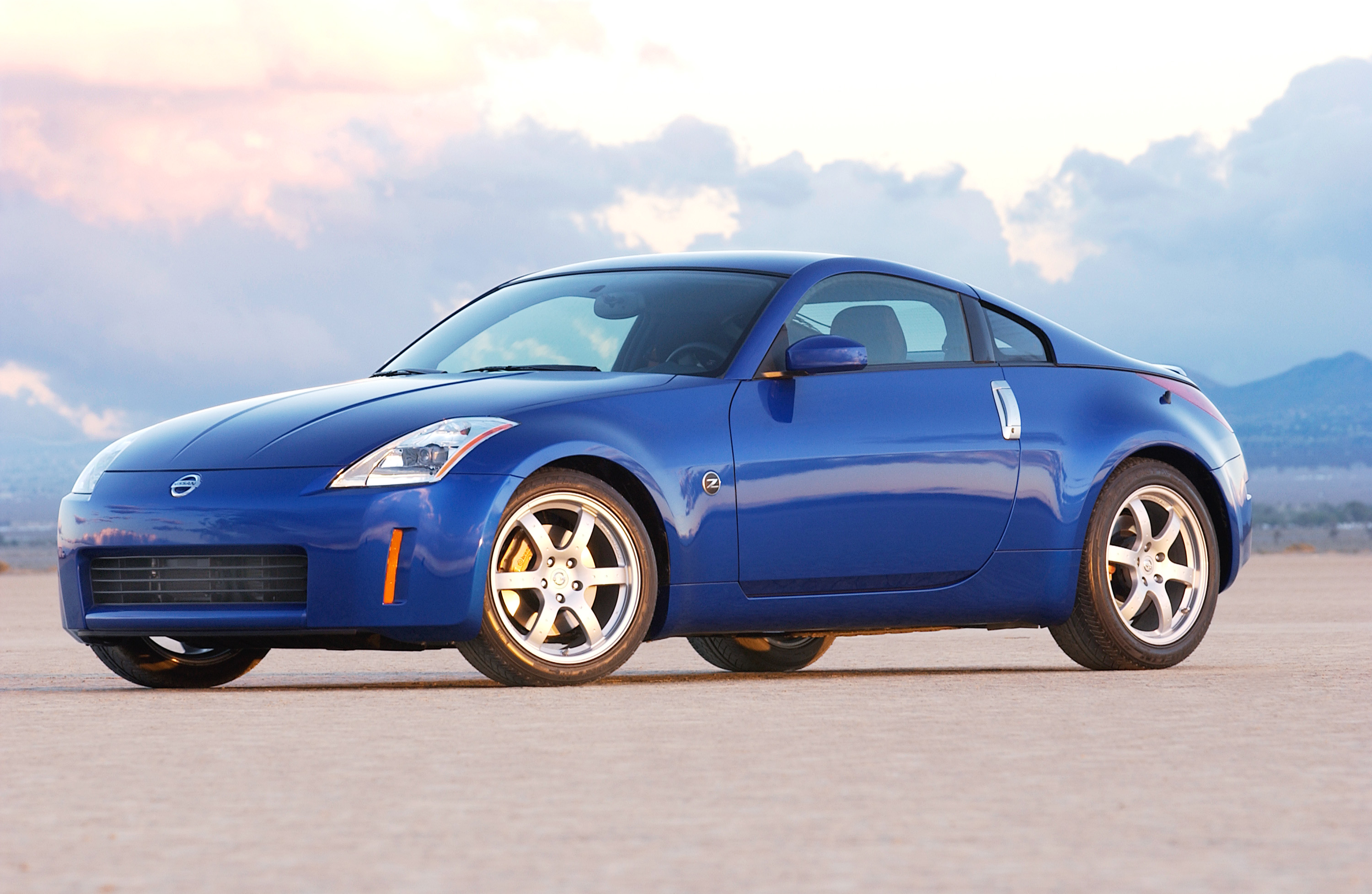 Nissan 350z Blue