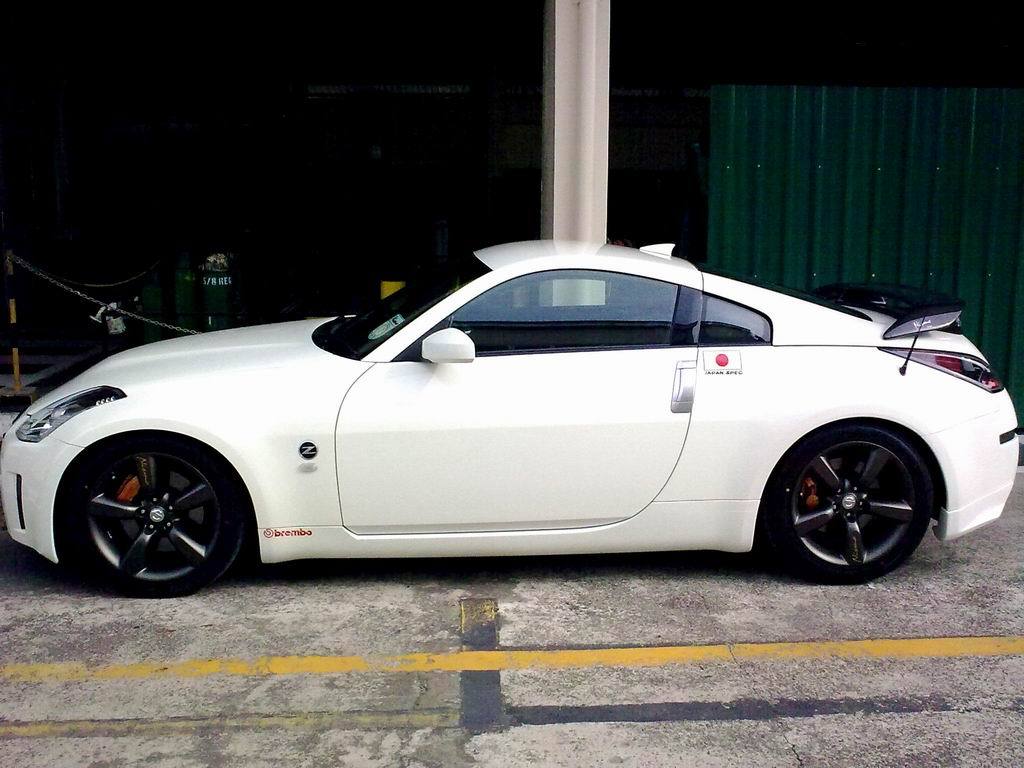 Nissan 350z White