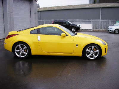 Nissan 350z Yellow