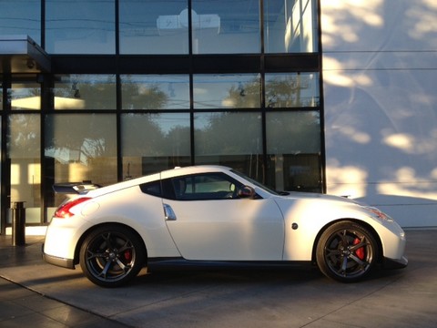 Nissan 370z Awd