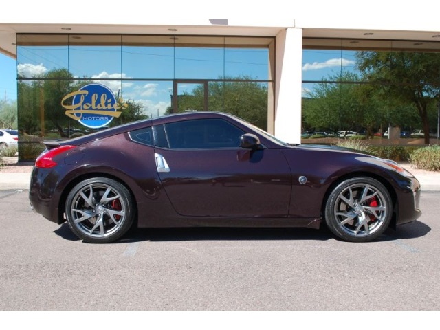 Nissan 370z Black Cherry