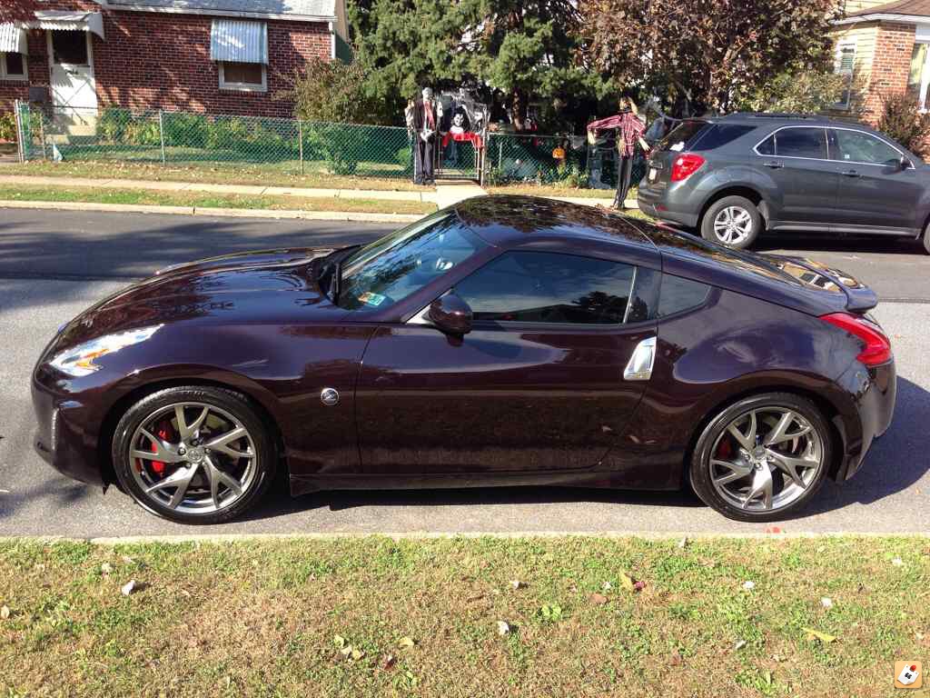 Nissan 370z Black Cherry