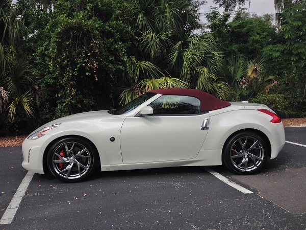 Nissan 370z Hardtop Convertible