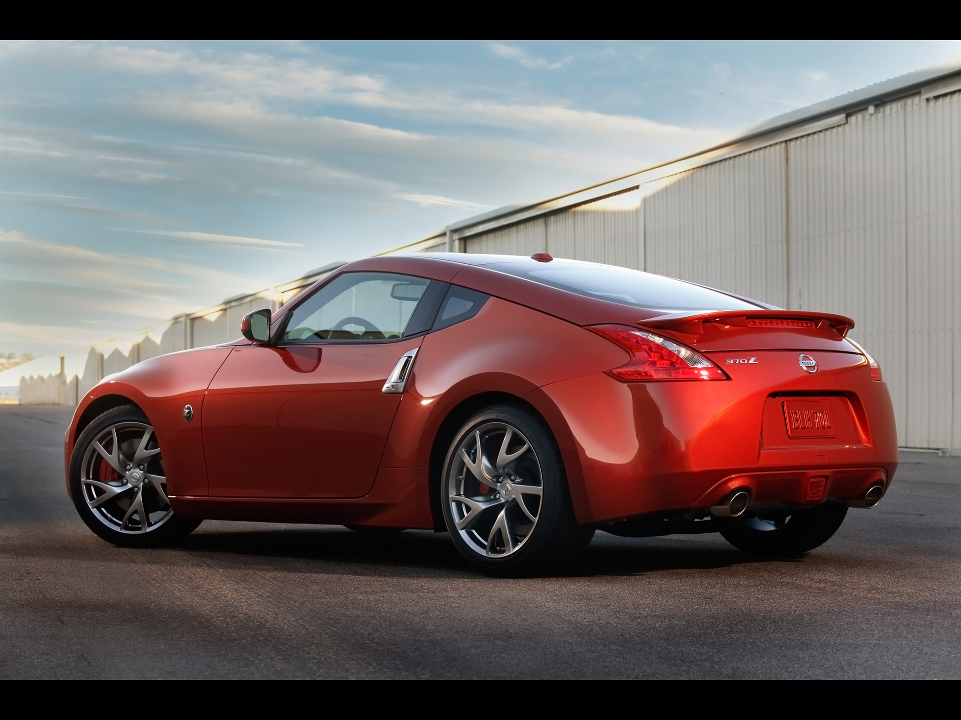 Nissan 370z Magma Red