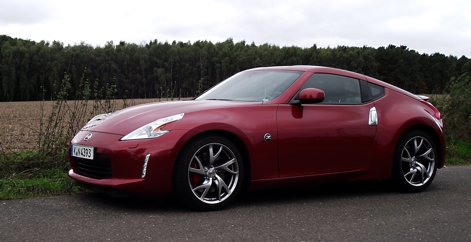 Nissan 370z Magma Red