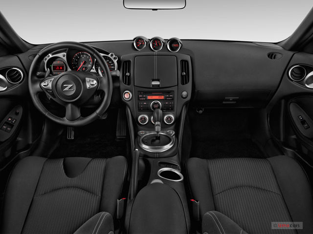 Nissan 370z Touring Coupe