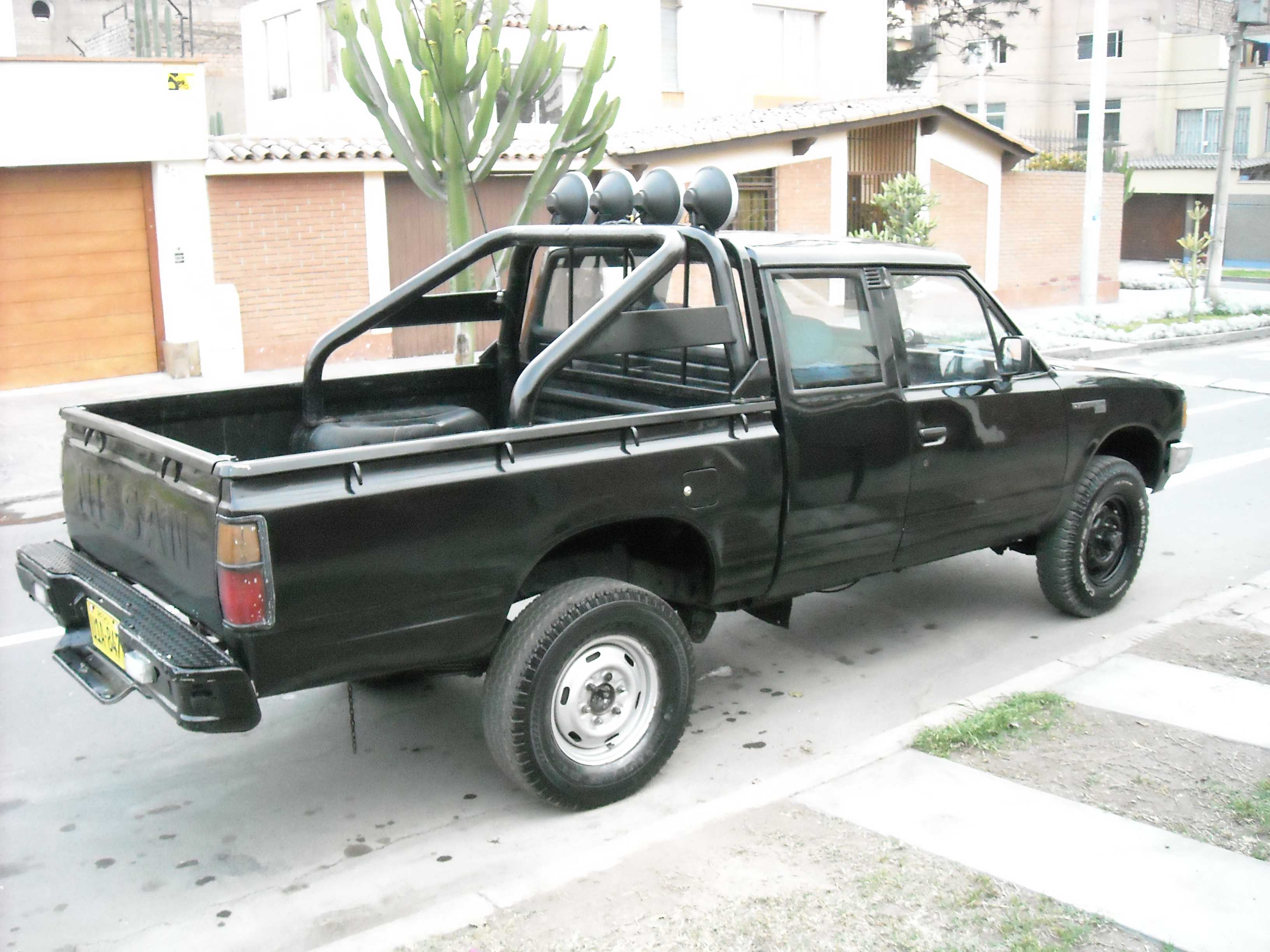 Nissan 4x4 Pick Up