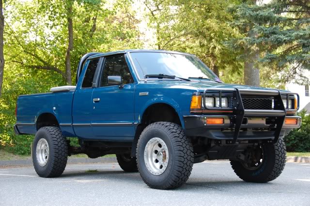 Nissan 4x4 Pickup