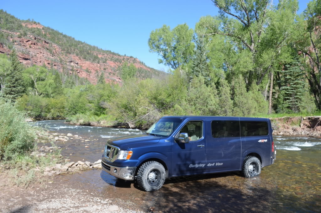 Nissan 4x4 Van
