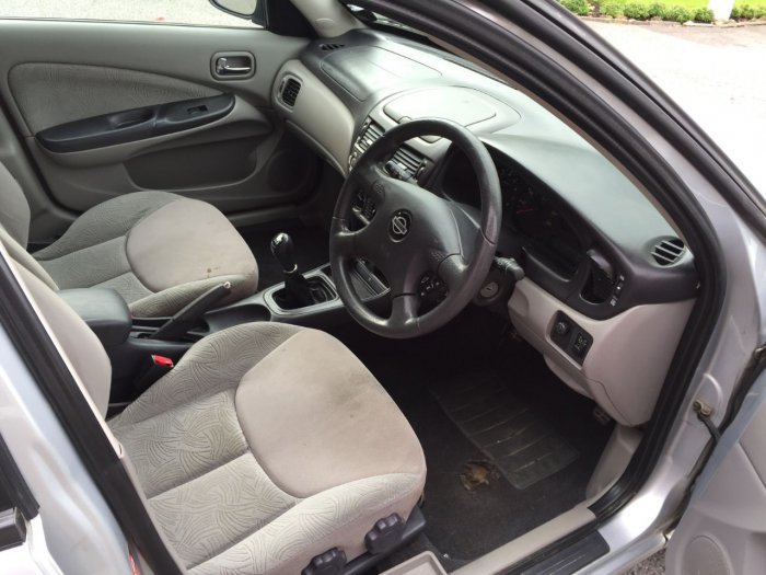 Nissan Almera 1.5 Se