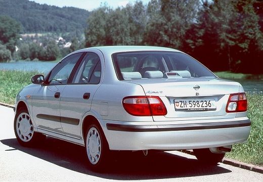 Nissan Almera 1.5i
