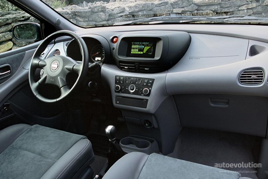 Nissan Almera 1.8 Acenta