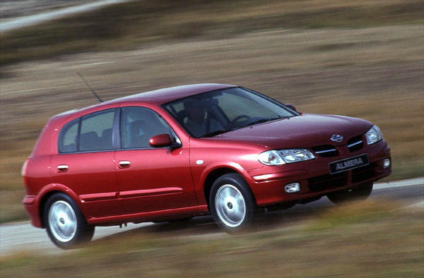 Nissan Almera 1.8 Luxury