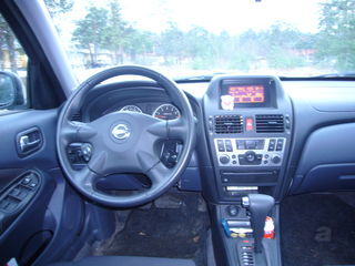 Nissan Almera 1.8