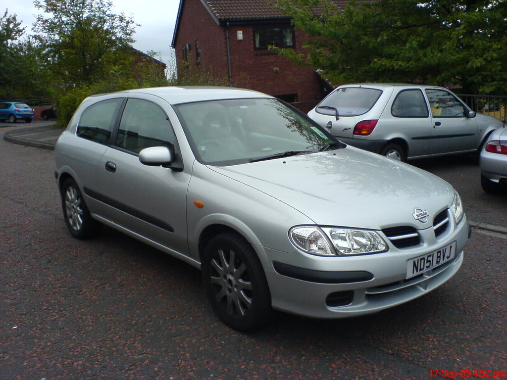 Nissan Almera 1.8