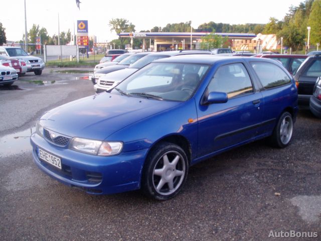 Nissan Almera 1999