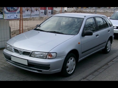 Nissan Almera 1999