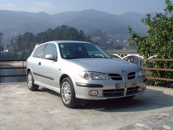 Nissan Almera 2.2