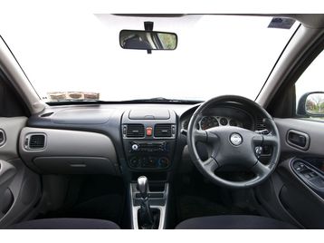 Nissan Almera 2001