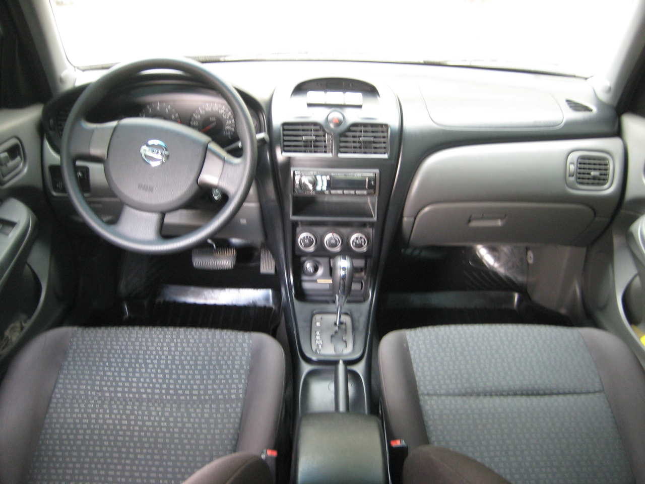 Nissan Almera 2008