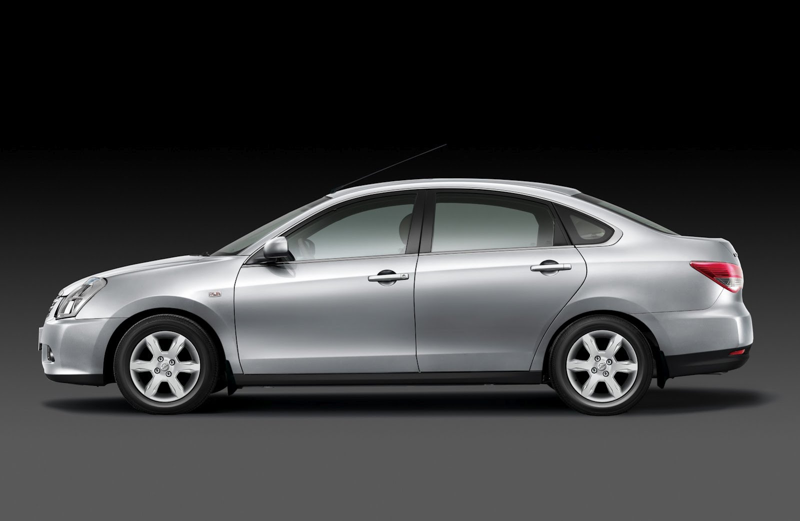 Nissan Almera 2012