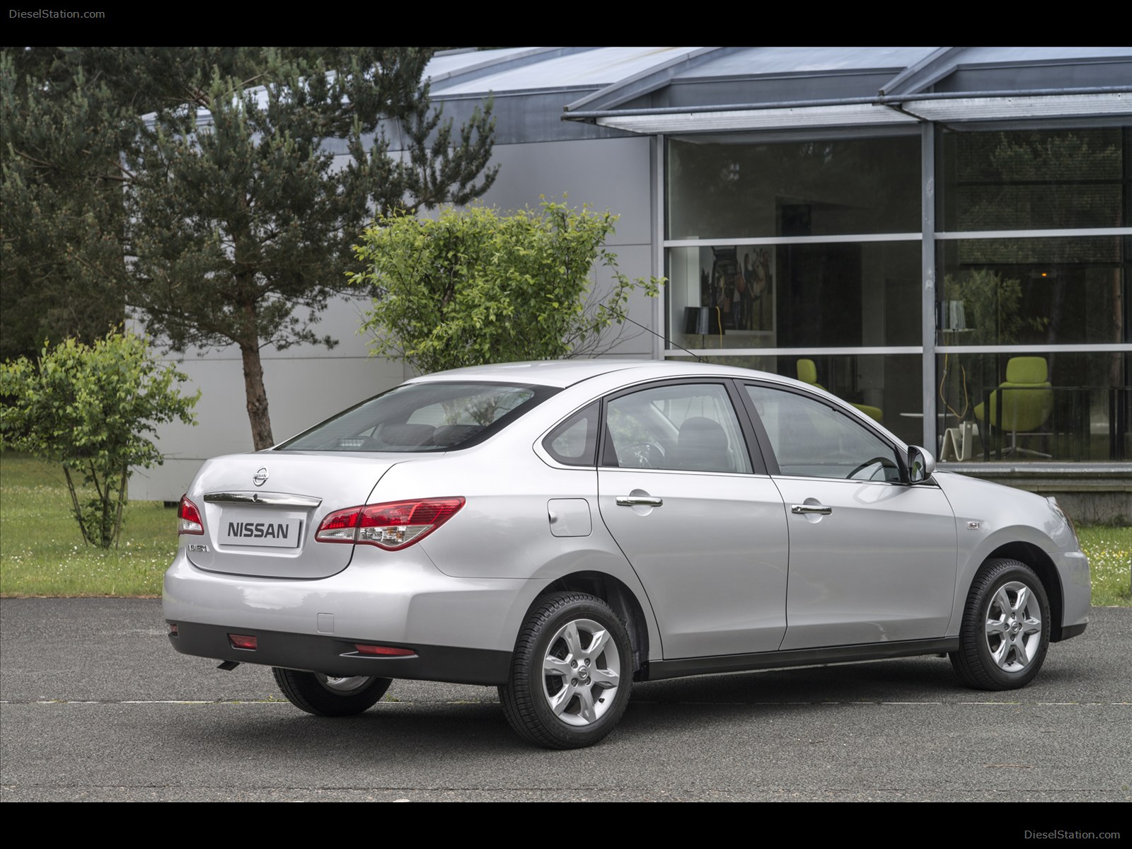 Nissan Almera 2013