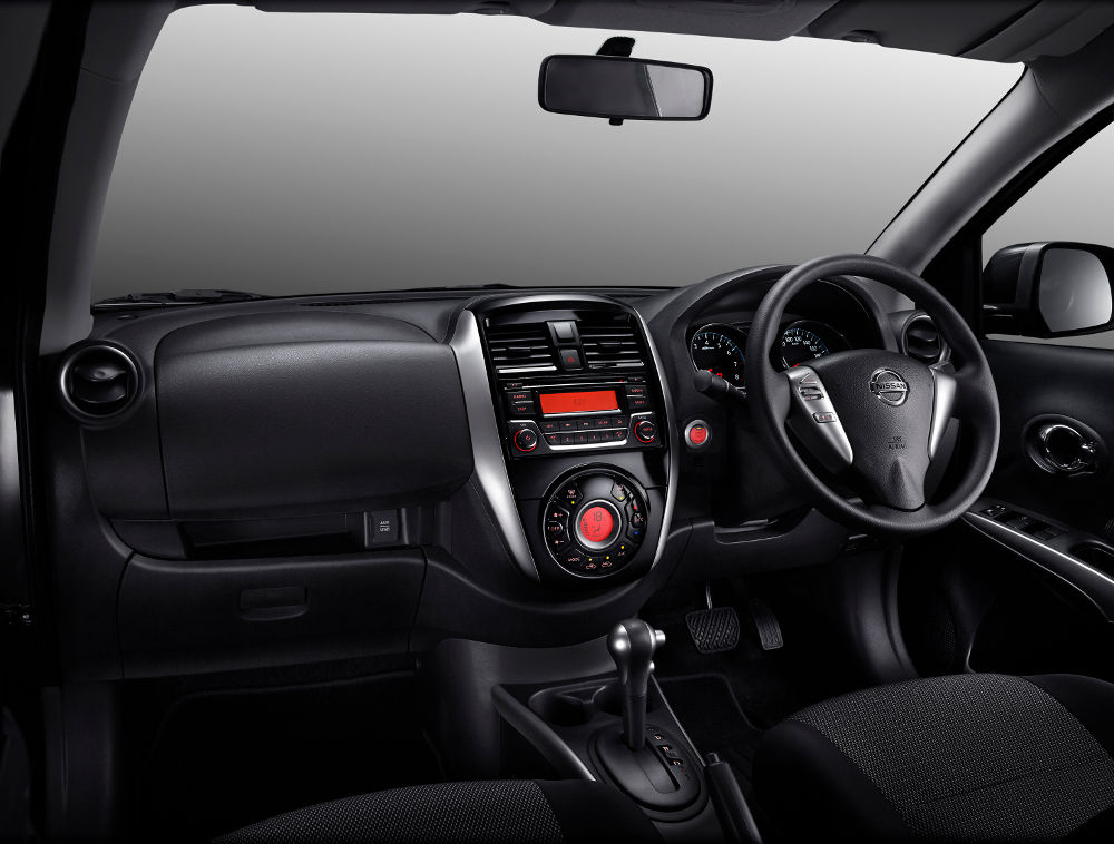 Nissan Almera 2015