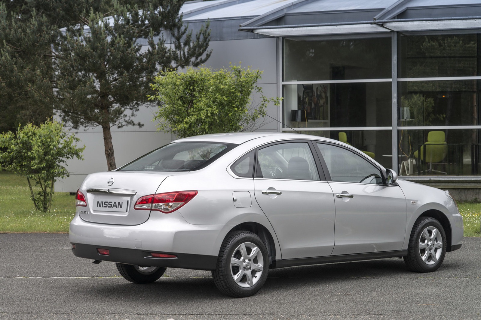 Nissan Almera Automatic