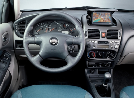 Nissan Almera Luxury