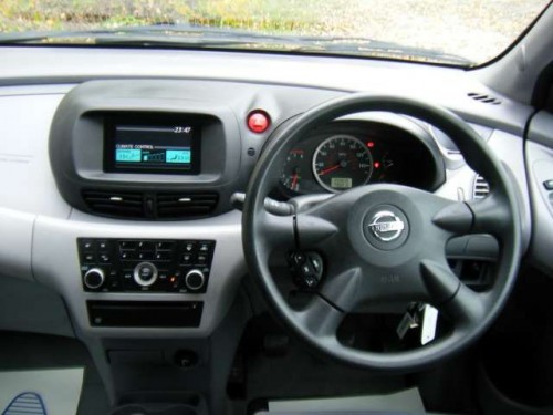 Nissan Almera Se