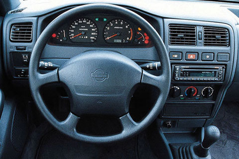 Nissan Almera Slx