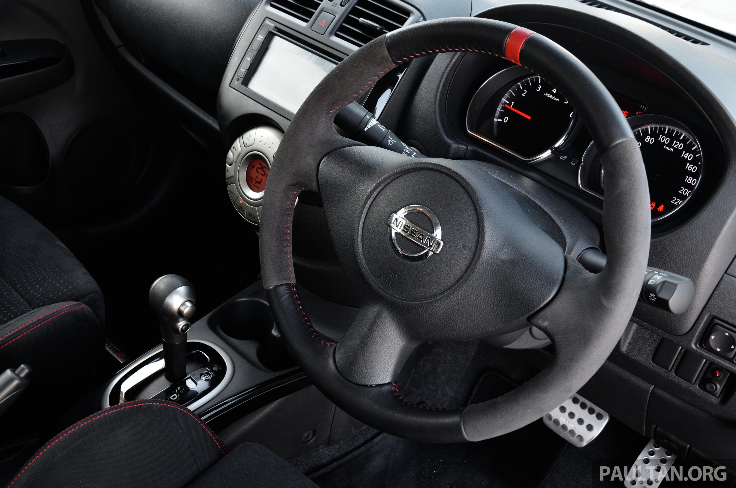 Nissan Almera Sport