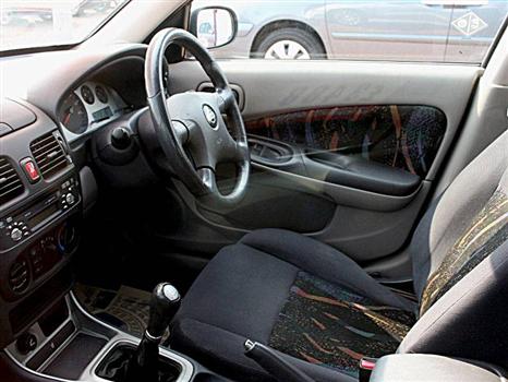 Nissan Almera Sport
