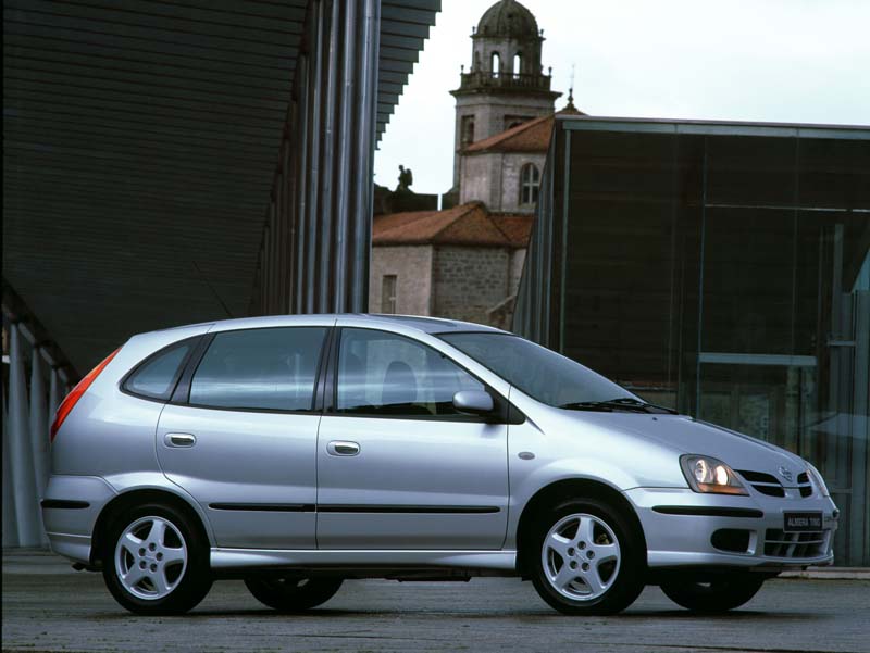 Nissan Almera Tino 1.8