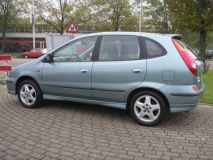 Nissan Almera Tino 1.8