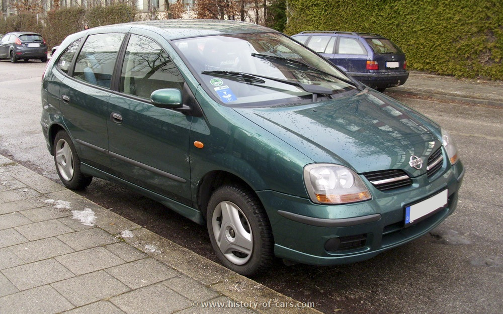 Nissan Almera Tino 2002