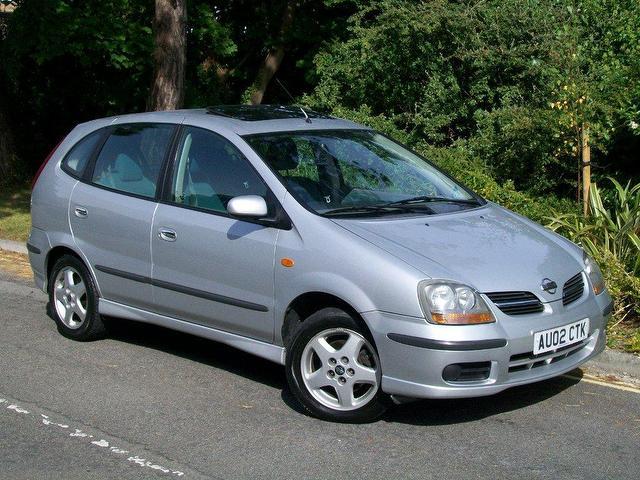 Nissan Almera Tino 2002
