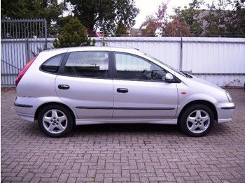 Nissan Almera Tino Acenta Plus