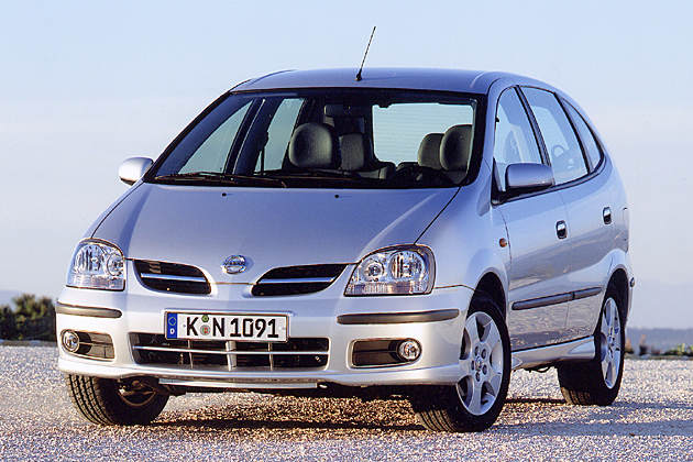Nissan Almera Tino