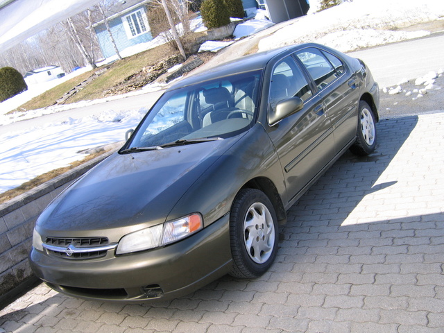 Nissan Altima 1998