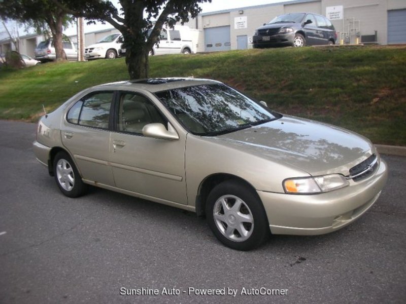 Nissan Altima 1998