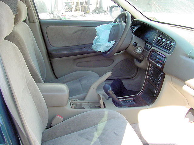 Nissan Altima 1998