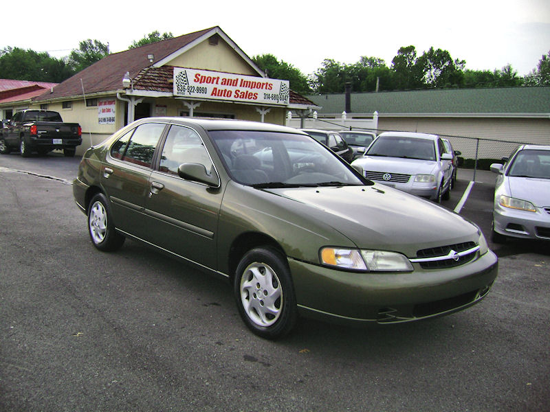Nissan Altima 1998