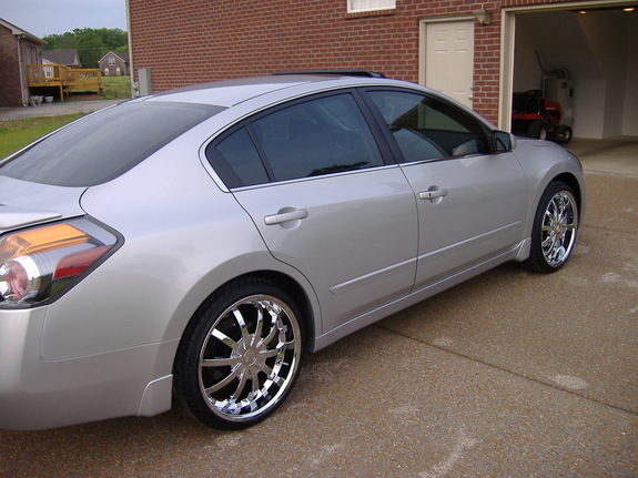 Nissan Altima 20