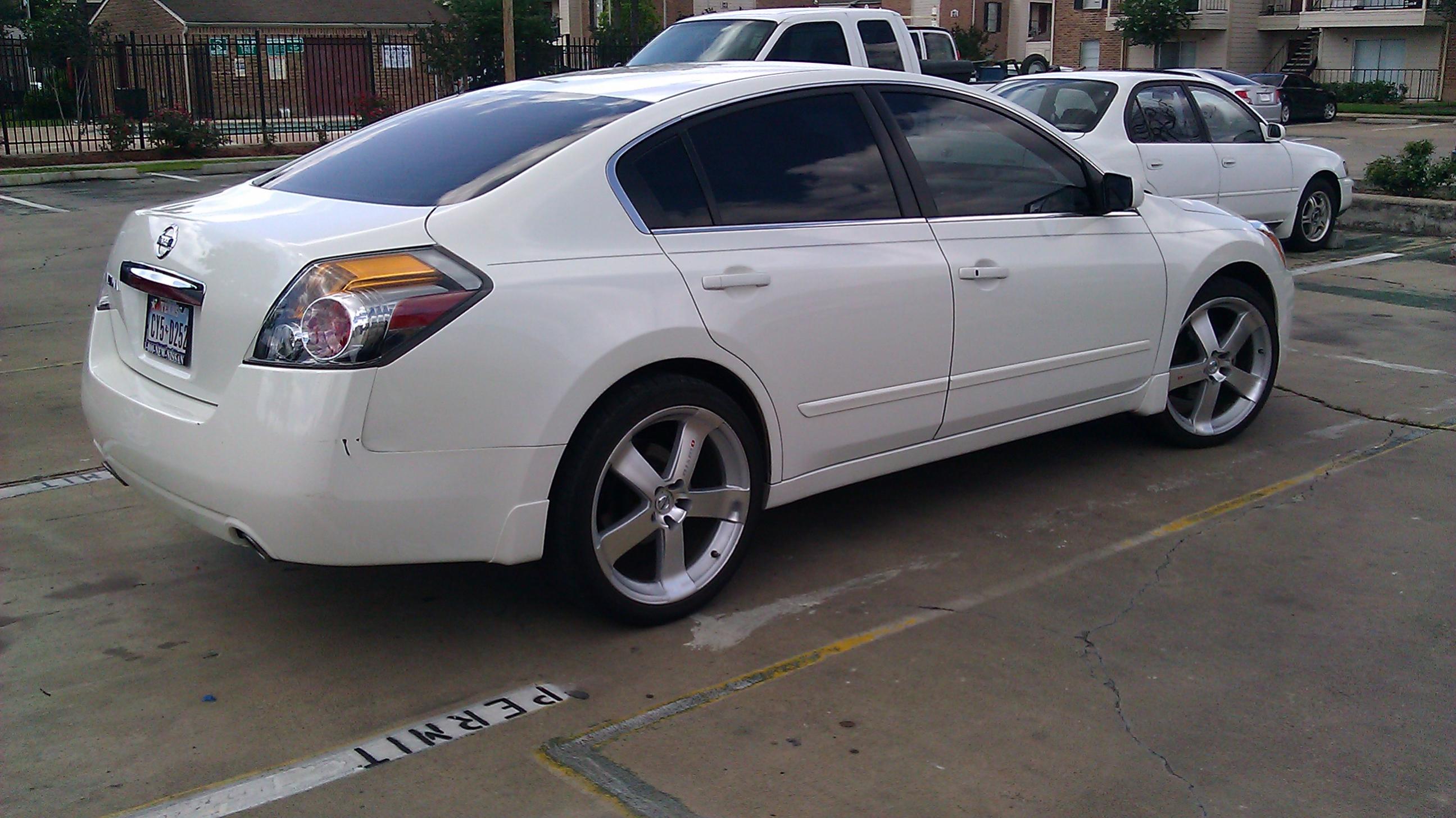 Nissan Altima 2012