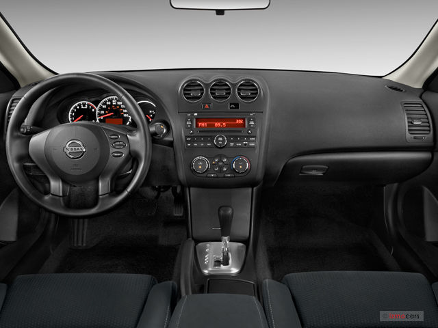 Nissan Altima 2012