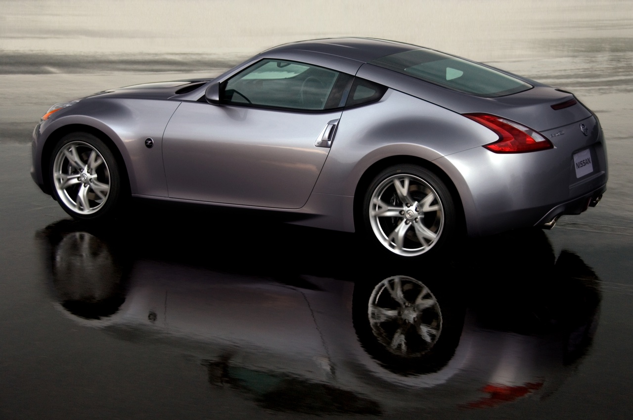 Nissan Altima 370z