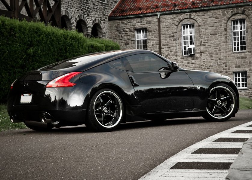 Nissan Altima 370z